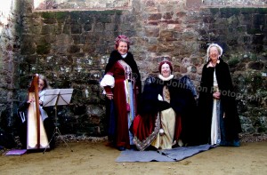 Cowdray Ruins 2007 Medieval Re-enactments 